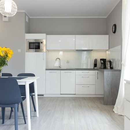 Komfortowy Apartament Lazur Z Garazem 코워브제크 외부 사진